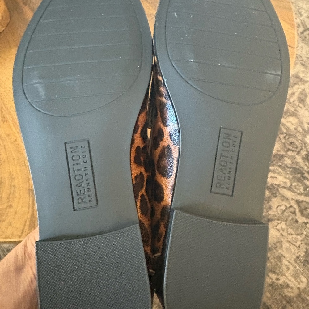 BRAND NEW W/box. Kenneth Cole Leopard Women’s Zoila Penny Loafers - Picture 4 of 5
